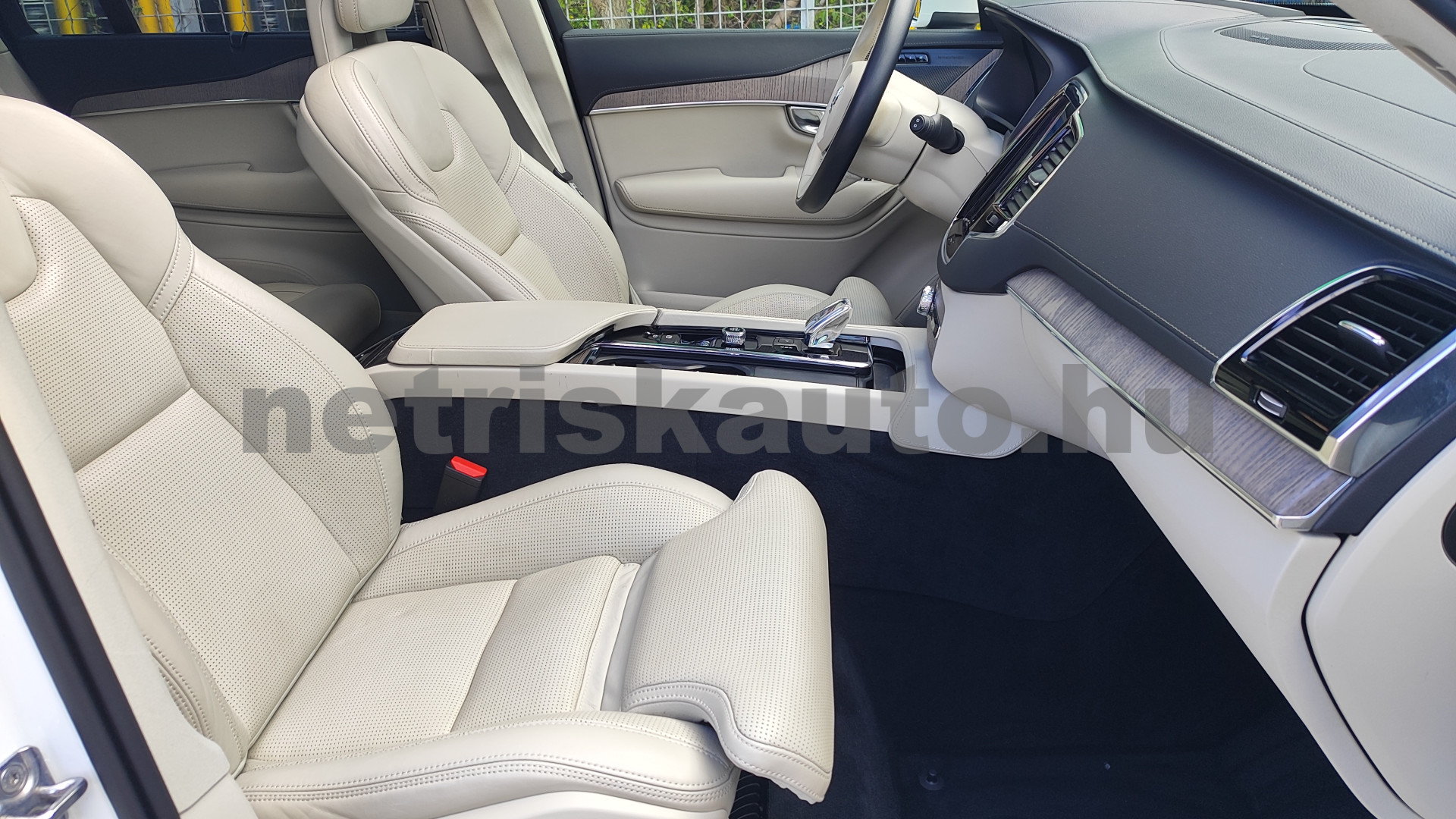 VOLVO XC90 2.0 [T8] Recharge Insc. Geart. 7sz személygépkocsi - 1969cm3 Hybrid 121473 9/12