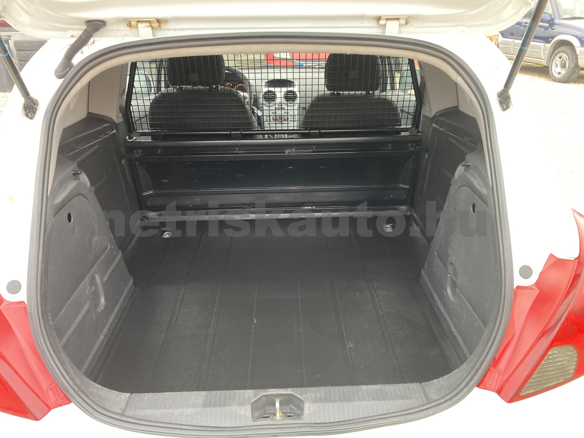 OPEL Corsa 1.3 CDTI Van EU5 tehergépkocsi 3,5t össztömegig - 1248cm3 Diesel 121318 8/8