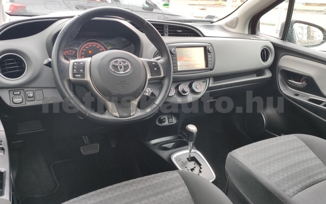 TOYOTA Yaris 1.33 Active CVT személygépkocsi - 1329cm3 Benzin 121327 6/12