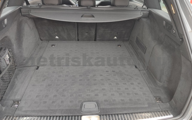 MERCEDES-BENZ E-osztály E 400 d 4Matic 9G-TRONIC személygépkocsi - 2925cm3 Diesel 121357 12/12