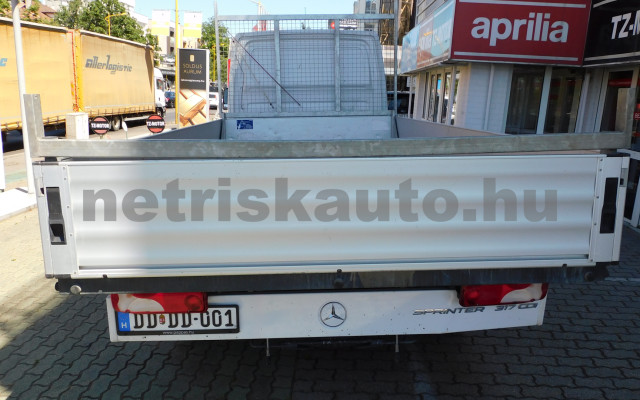 MERCEDES-BENZ Sprinter 317 CDI 907.131.13 tehergépkocsi 3,5t össztömegig - 1950cm3 Diesel 121200 5/12