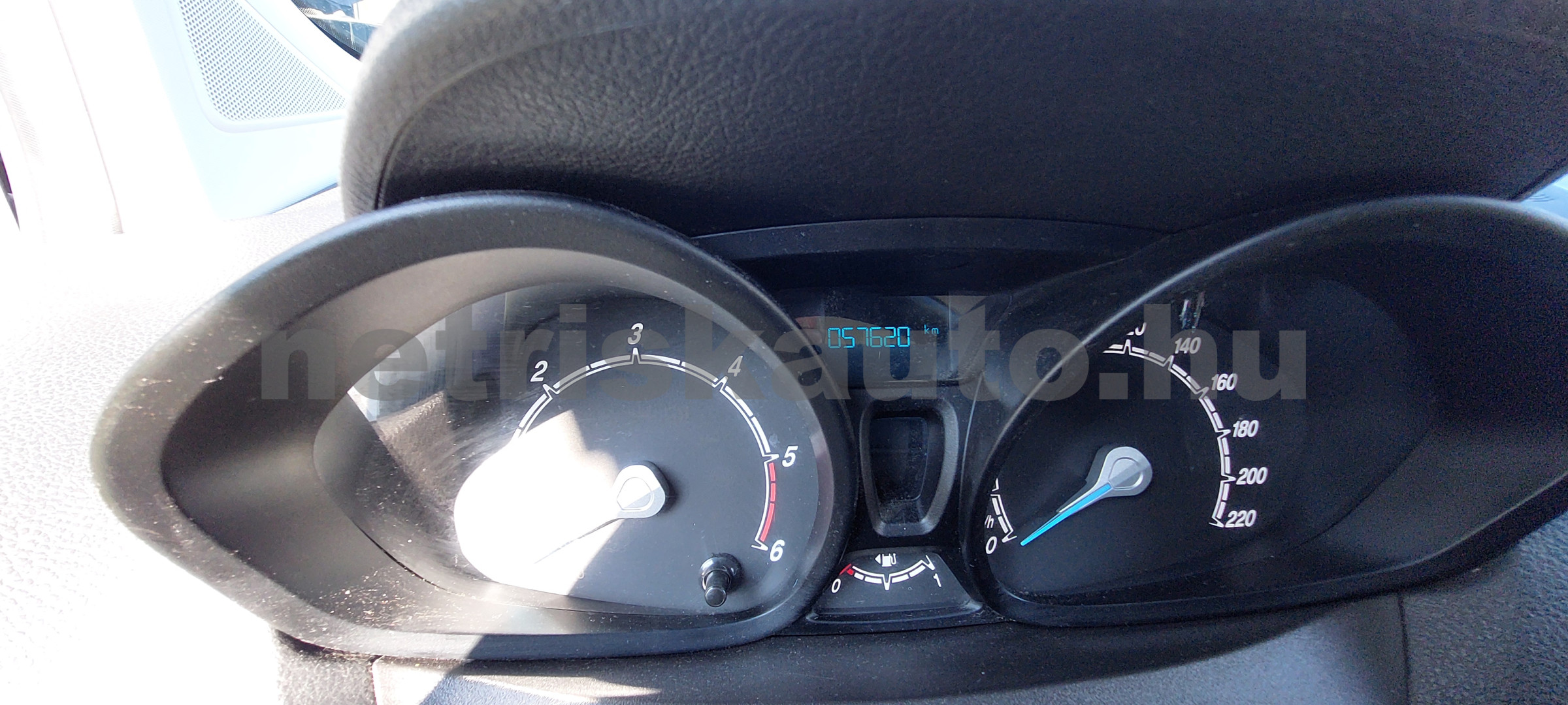 FORD Courier 1.5 TDCi Transit Trend S&S tehergépkocsi 3,5t össztömegig - 1498cm3 Diesel 121435 5/6