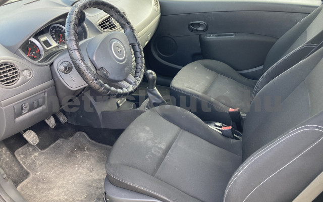 RENAULT Clio 1.5 dCi Authentique tehergépkocsi 3,5t össztömegig - 1461cm3 Diesel 120000 7/8