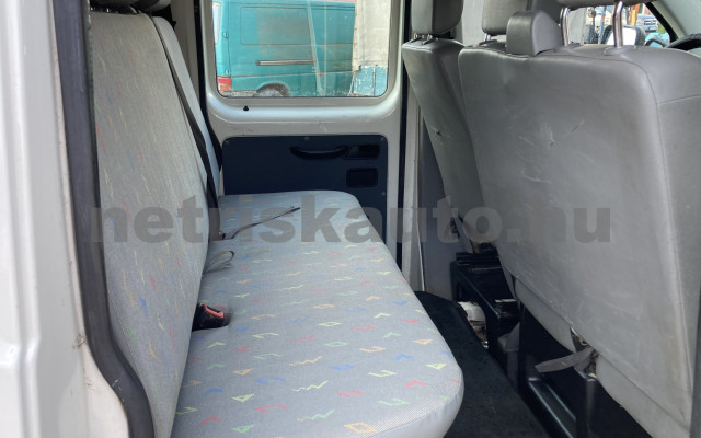 VW Transporter 1.9 TDI tehergépkocsi 3,5t össztömegig - 1896cm3 Diesel 120364 9/10