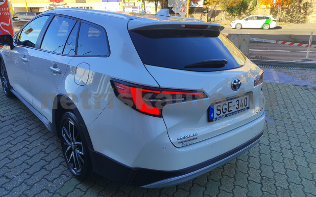 TOYOTA Corolla 1.8 Hybrid Trek e-CVT személygépkocsi - 1798cm3 Hybrid 121589 2/12