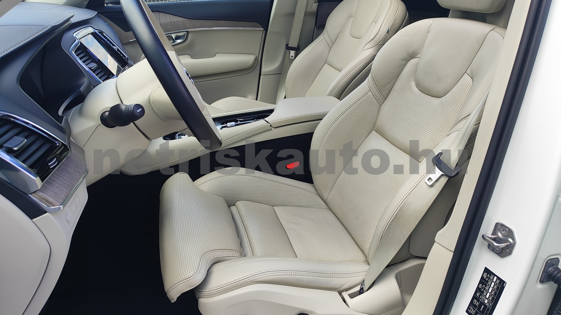 VOLVO XC90 2.0 [T8] Recharge Insc. Geart. 7sz személygépkocsi - 1969cm3 Hybrid 121473 5/12