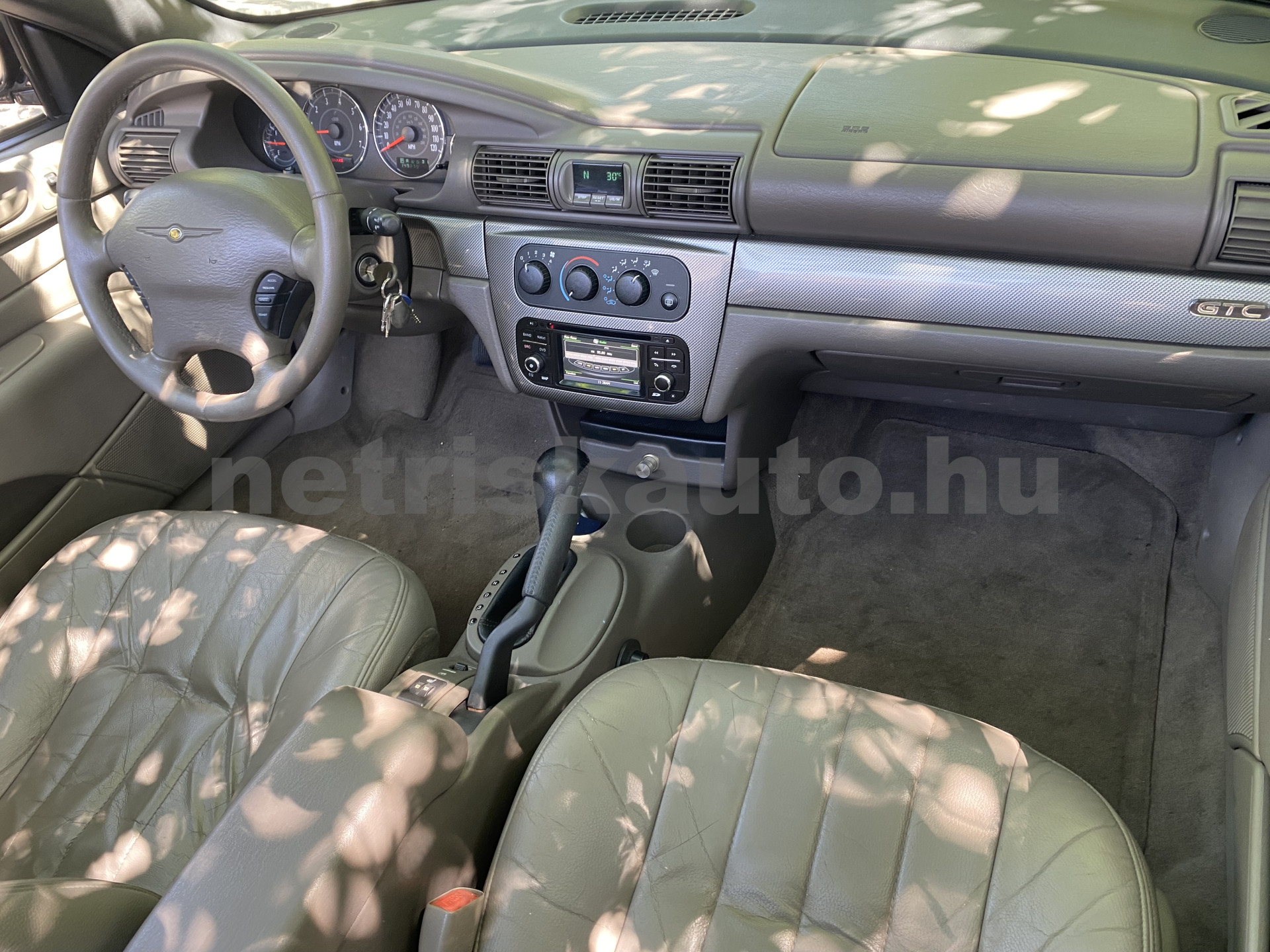 CHRYSLER Sebring 2.7 Limited Aut. személygépkocsi - 2736cm3 Benzin 121510 8/12