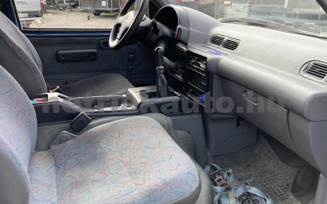 NISSAN Vanette 2.3 D tehergépkocsi 3,5t össztömegig - 2283cm3 Diesel 120066 6/10