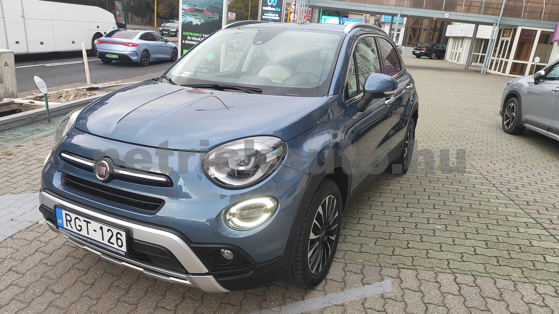 FIAT 500X 1.3 T4 City Cross Aut. személygépkocsi - 1332cm3 Benzin 121592 11/12