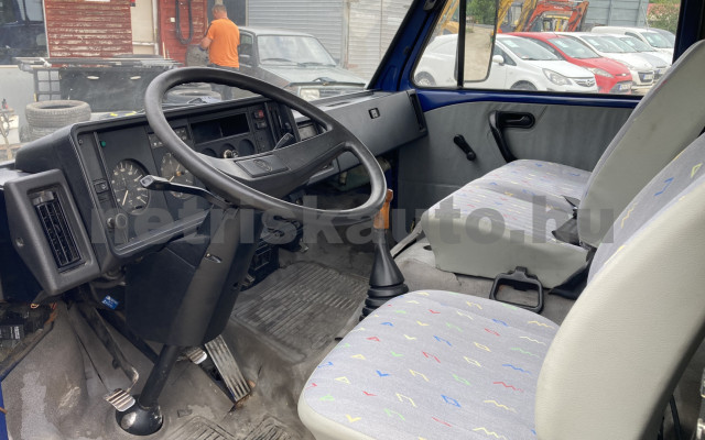 VW LT LT 35 2.4 TD 3 FŐ+PLATÓ,MAGYAR OKMÁNYOS tehergépkocsi 3,5t össztömegig - 2383cm3 Diesel 120709 7/8