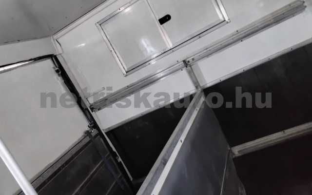 RENAULT Master 2.5 dCi L3H1 tehergépkocsi 3,5t össztömegig - 2463cm3 Diesel 121167 9/9