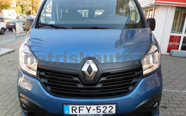 RENAULT Trafic 1.6 dCi 145 L2H1 2,7t Pack Comfort tehergépkocsi 3,5t össztömegig - 1598cm3 Diesel 120394 12/12