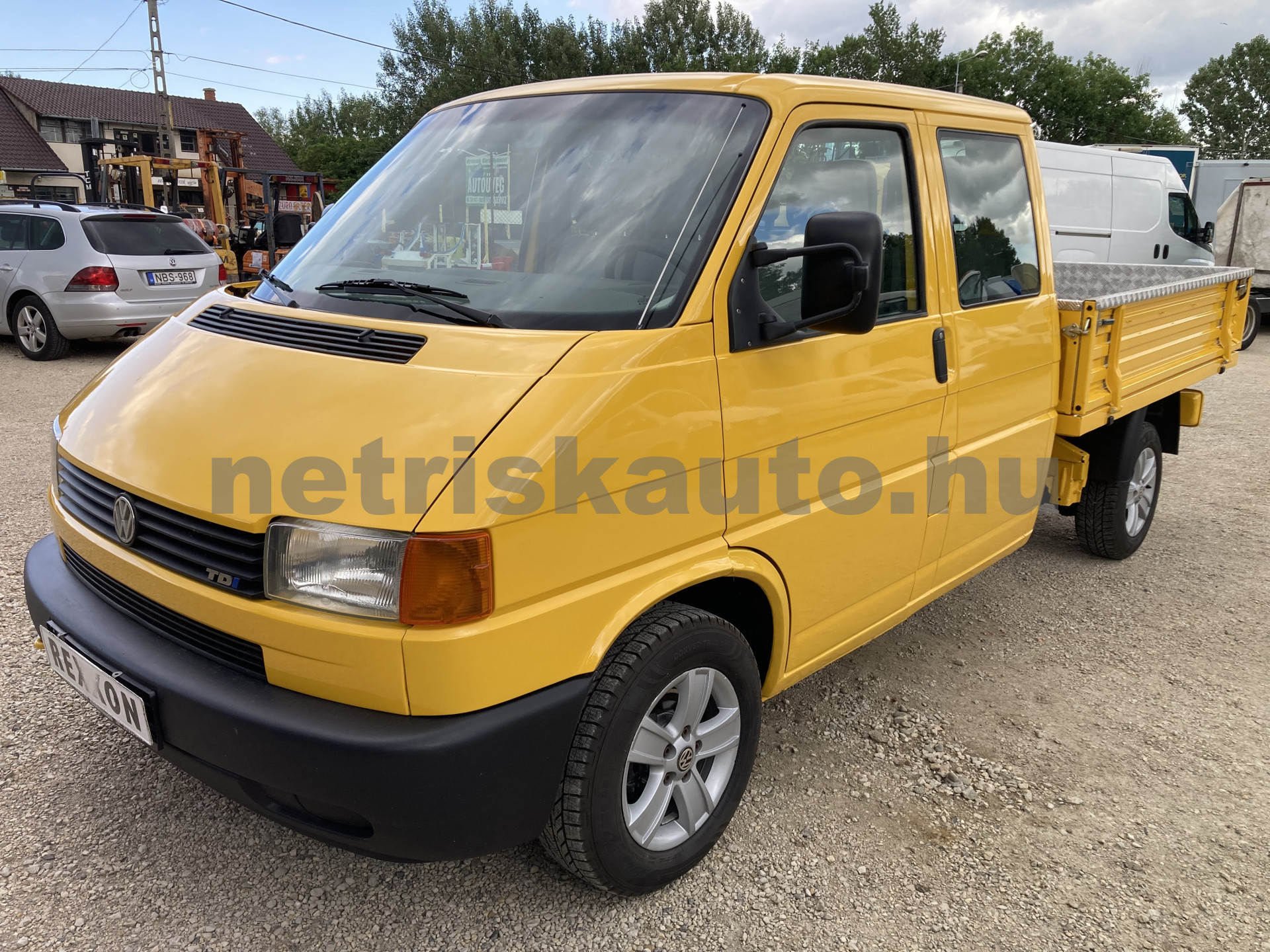VW Transporter 2.5 7DM 1T2 tehergépkocsi 3,5t össztömegig - 2461cm3 Diesel 121508 2/9