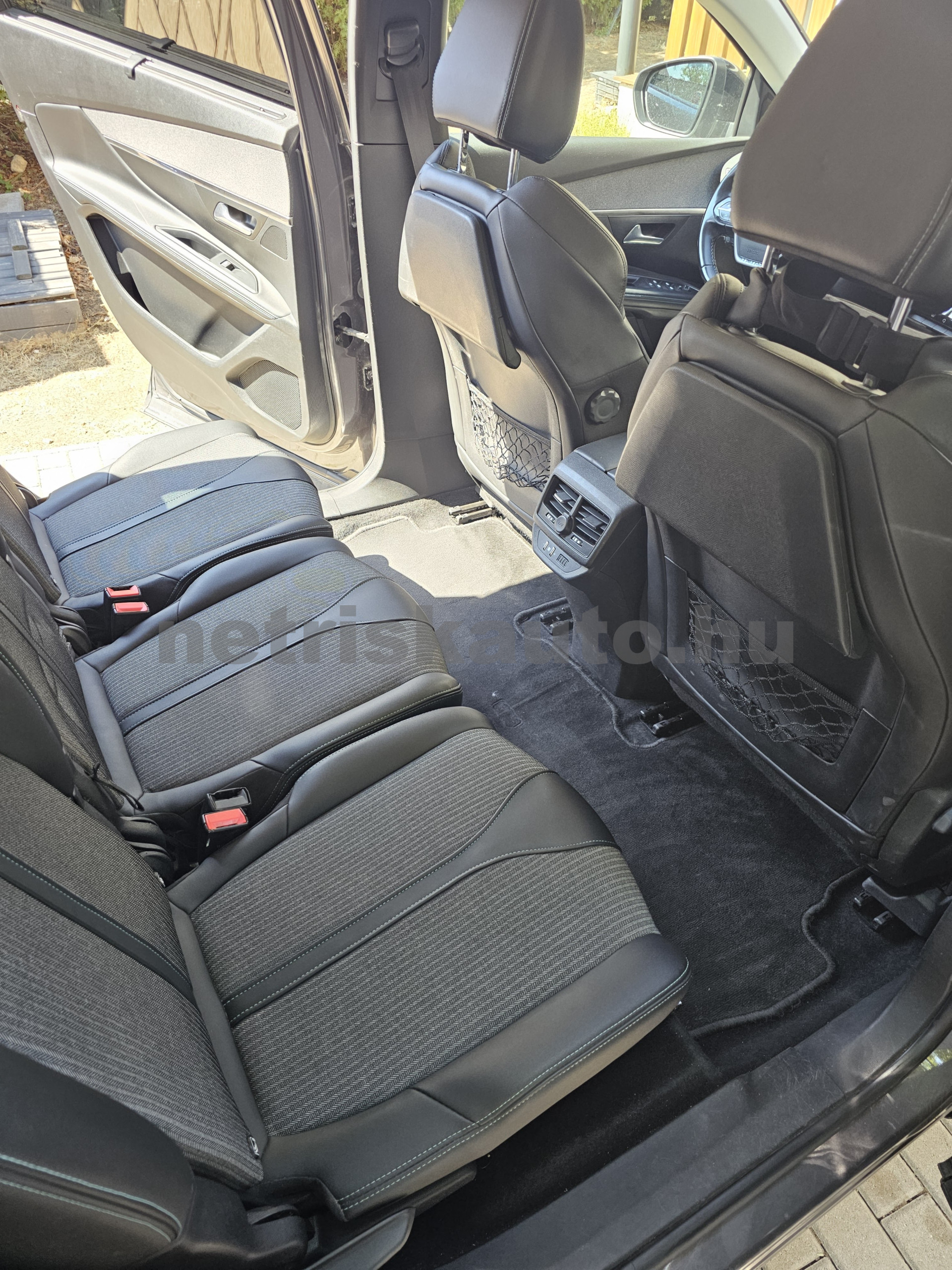 PEUGEOT 5008 2.0 BlueHDi Allure Pack EAT8 (7 sz személygépkocsi - 1997cm3 Diesel 121562 7/11
