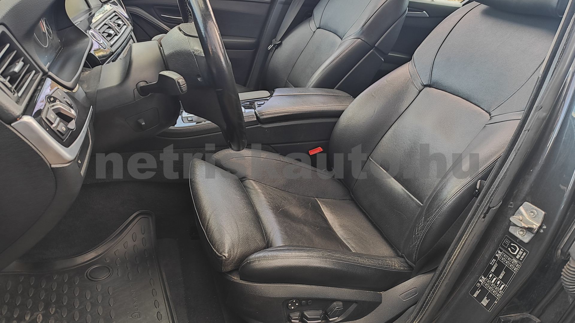 BMW 5-ös sorozat 530d Aut. személygépkocsi - 2993cm3 Diesel 121397 4/12