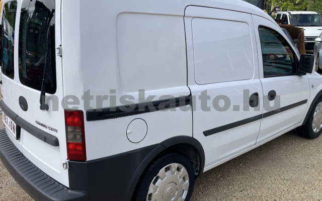 OPEL Combo 1.3 CDTI Business tehergépkocsi 3,5t össztömegig - 1248cm3 Diesel 120198 4/9
