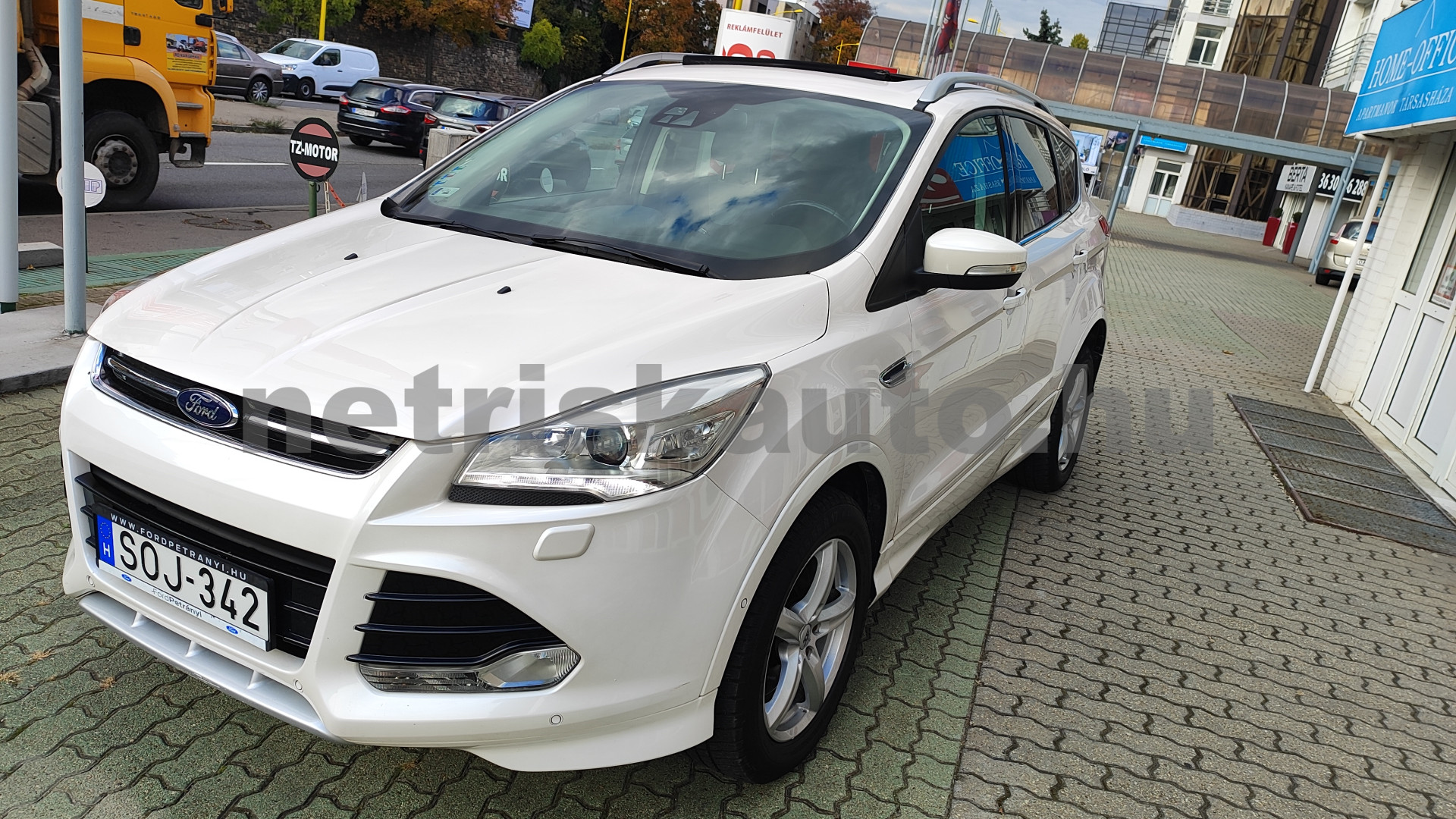 FORD Kuga 2.0 TDCi Titanium Powershift személygépkocsi - 1997cm3 Diesel 121297 1/12