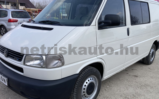 VW Transporter 2.5 Mixto tehergépkocsi 3,5t össztömegig - 2461cm3 Diesel 121415 2/9