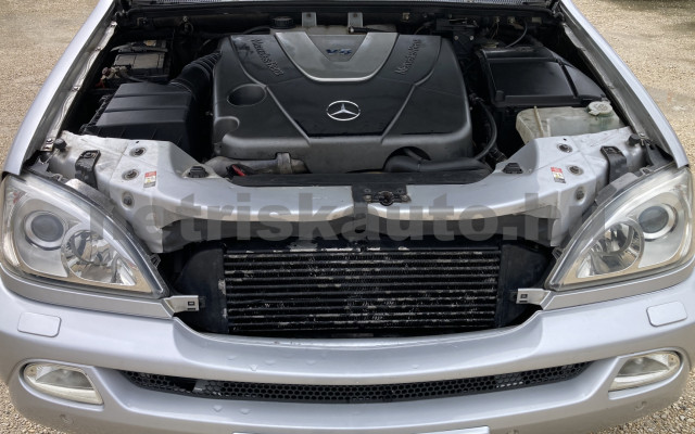 MERCEDES-BENZ M-osztály ML 400 CDI Aut. személygépkocsi - 3996cm3 Diesel 120196 5/12