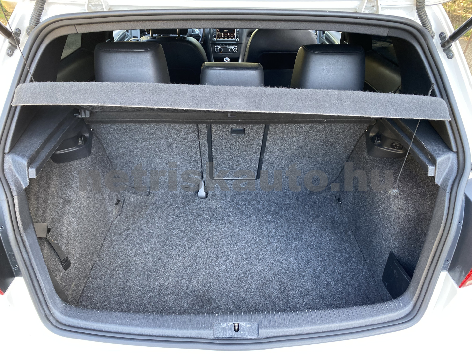 VW Golf 2.0 TSI GTI személygépkocsi - 1984cm3 Benzin 121577 10/12