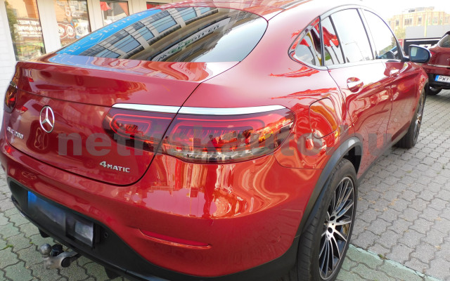 MERCEDES-BENZ GLC-osztály GLC 200 4Matic EQ Boost 9G-TRONIC személygépkocsi - 1991cm3 Hybrid 121240 12/12