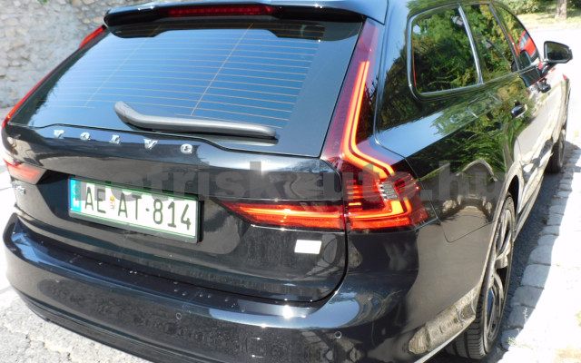 VOLVO V90 2.0 [T6] Rech. Plus Dark AWD Geartr személygépkocsi - 1969cm3 Hybrid 120335 4/12