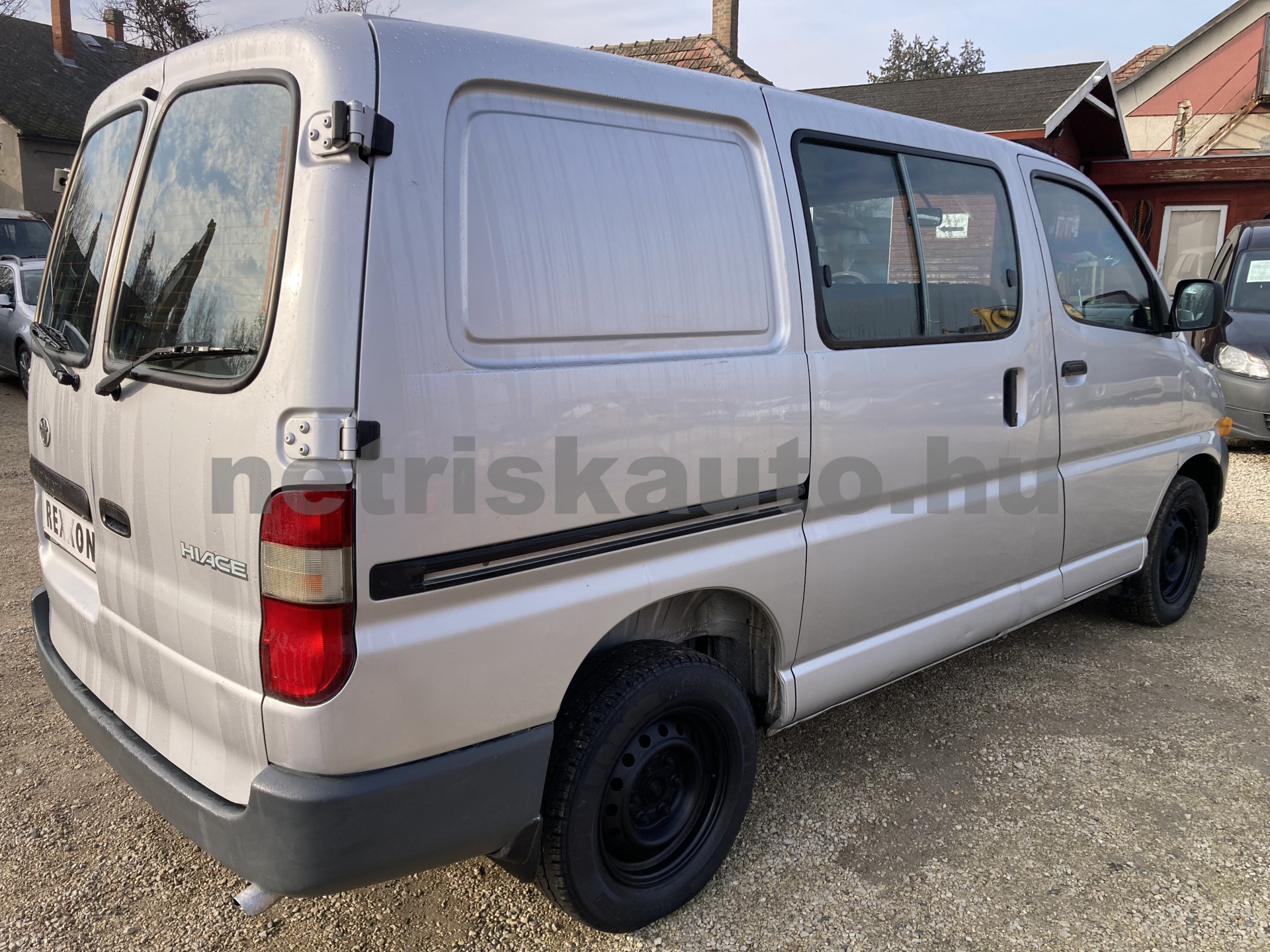 TOYOTA Hi-Ace 2.4 D Panel Van tehergépkocsi 3,5t össztömegig - 2446cm3 Diesel 121356 3/10