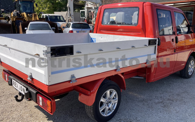 VW Transporter 2.4 7DM 1Z2 F tehergépkocsi 3,5t össztömegig - 2370cm3 Diesel 120412 4/9