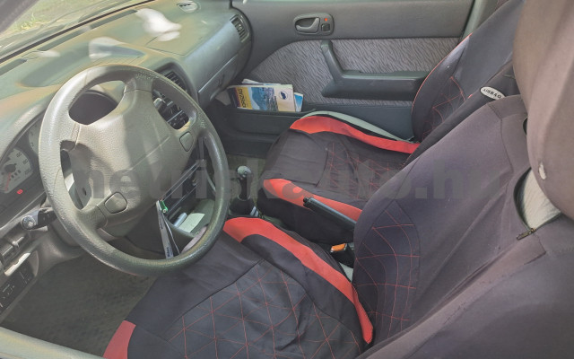 SUZUKI Swift 1.0 GLX személygépkocsi - 993cm3 Benzin 121204 6/7