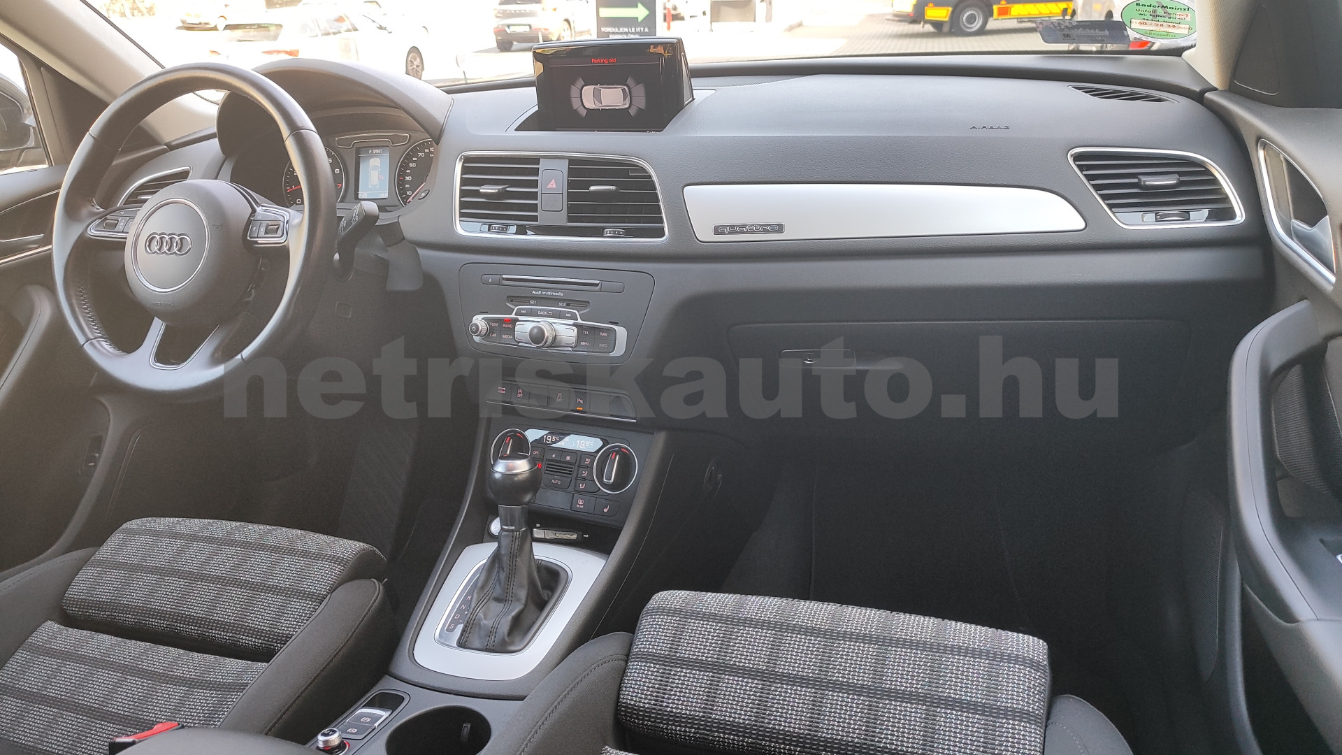 AUDI Q3 2.0 TFSi Sport quattro S-tronic személygépkocsi - 1984cm3 Benzin 121521 6/11