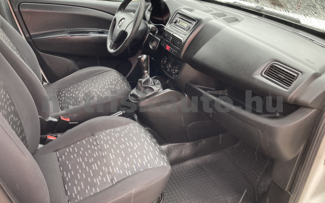 OPEL Combo 1.3 CDTI L1H1 2.2t tehergépkocsi 3,5t össztömegig - 1248cm3 Diesel 120203 8/8