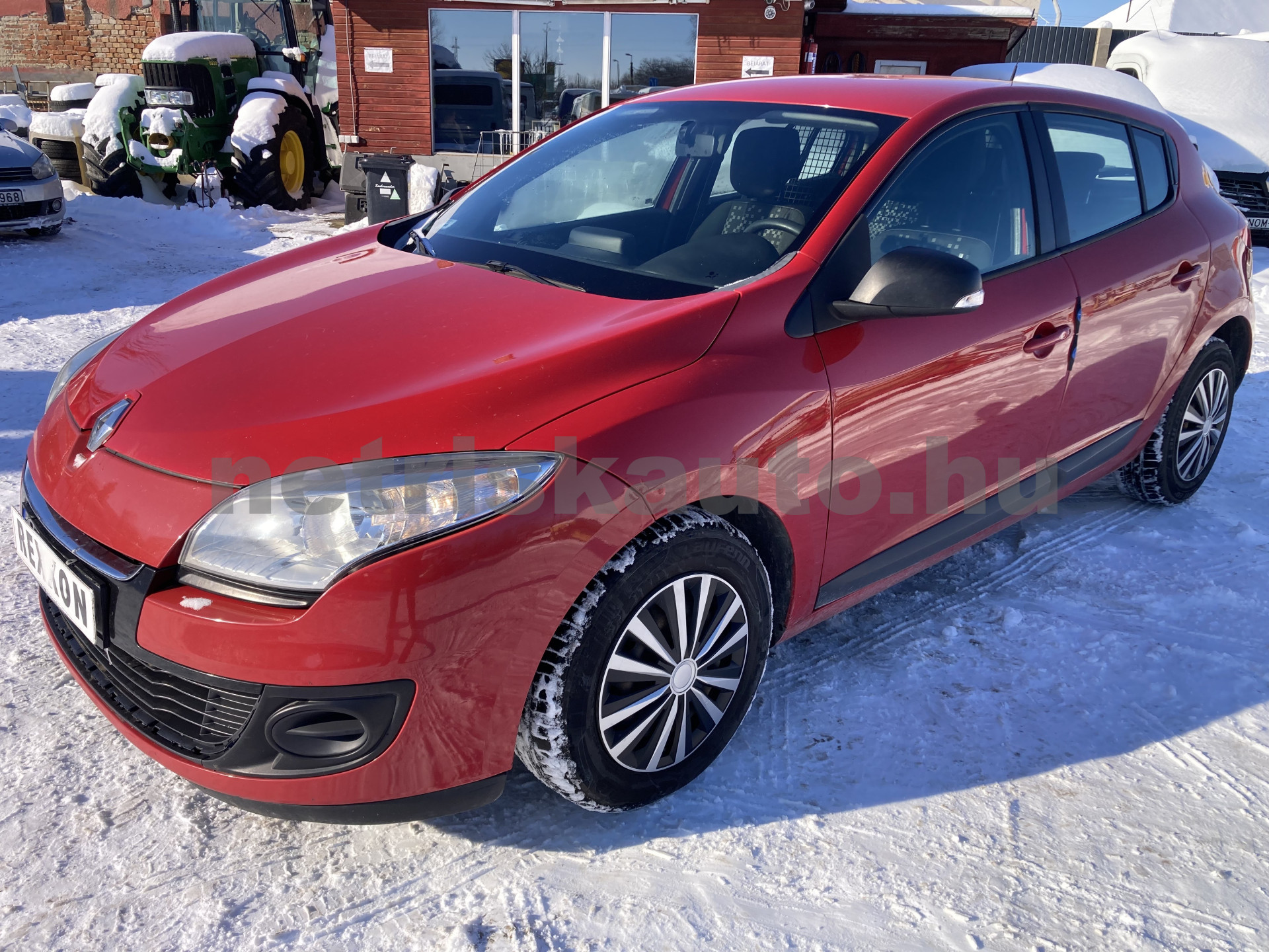 RENAULT Egyéb tehergépkocsi 3,5t össztömegig - 1461cm3 Diesel 121367 2/10