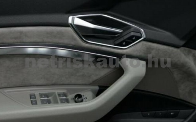 AUDI e-tron személygépkocsi - cm3 Kizárólag elektromos 117164 6/7