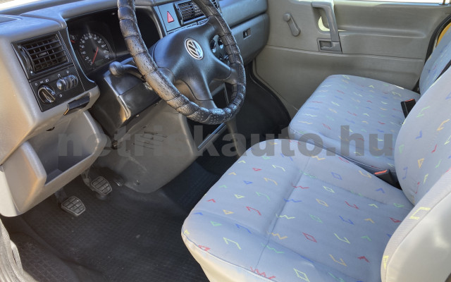 VW Transporter 2.4 7DM 1Z2 F tehergépkocsi 3,5t össztömegig - 2370cm3 Diesel 121500 7/9
