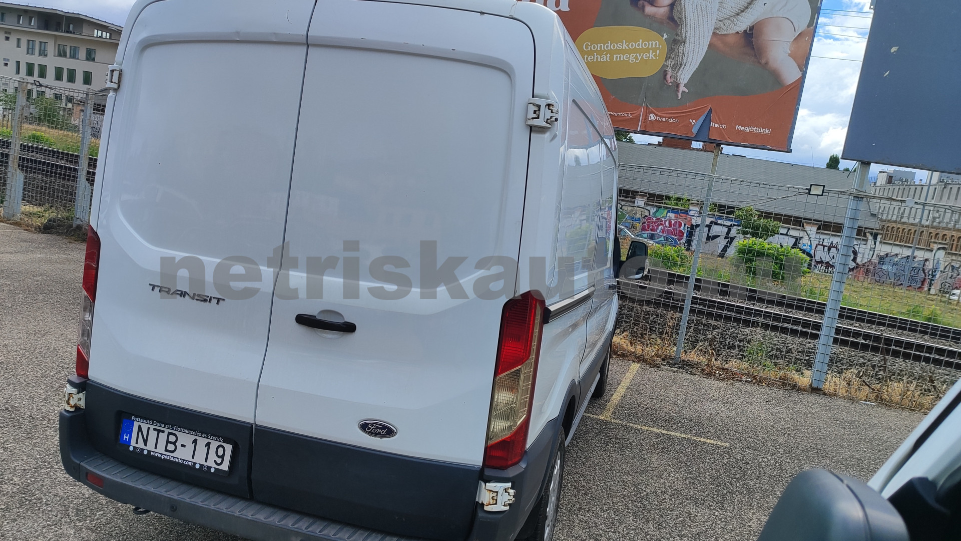 FORD Transit 2.0 TDCi 350 MWB Trend tehergépkocsi 3,5t össztömegig - 1998cm3 Diesel 121507 12/12