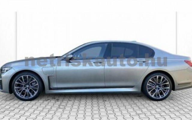 BMW 745 személygépkocsi - 2998cm3 Hybrid 117461 3/7