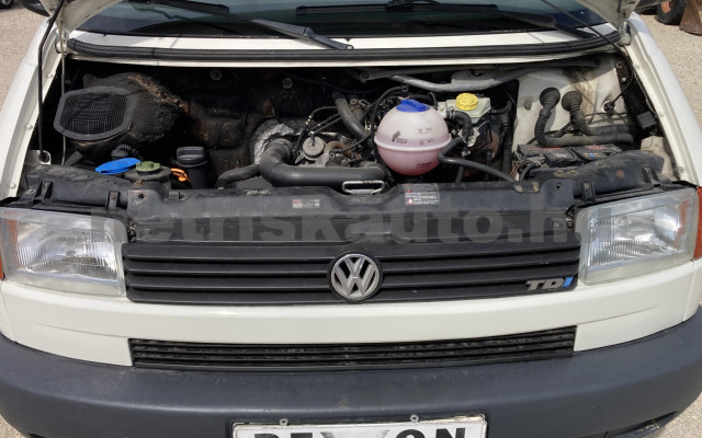 VW Transporter 2.5 Mixto tehergépkocsi 3,5t össztömegig - 2461cm3 Diesel 121552 5/9