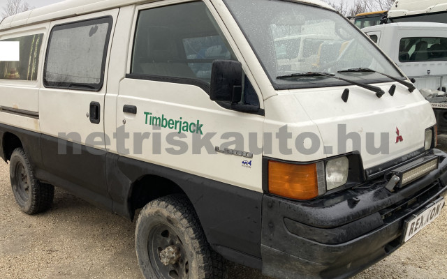 MITSUBISHI L 300 2.5 TD K 4WD Long tehergépkocsi 3,5t össztömegig - 2477cm3 Diesel 120014 2/8