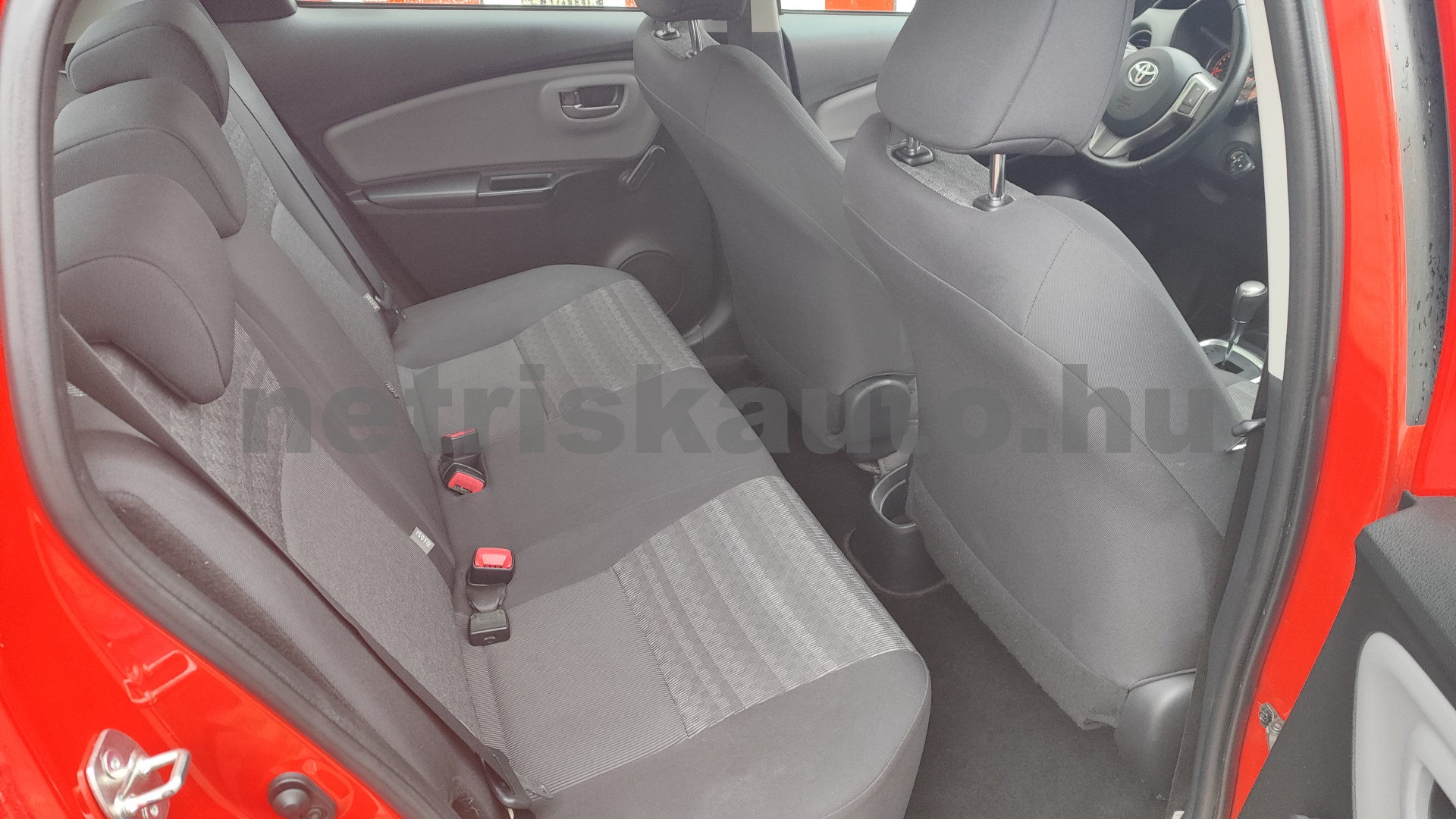 TOYOTA Yaris 1.33 Active CVT személygépkocsi - 1329cm3 Benzin 121327 9/12