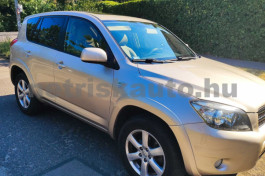 TOYOTA Rav4 2.2 D-4D X Leather személygépkocsi - 2231cm3 Diesel 121518