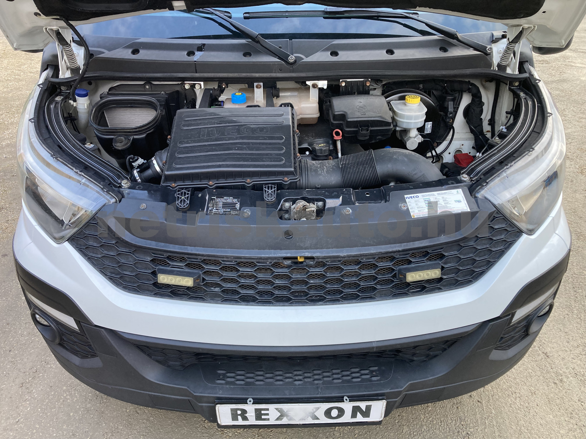 IVECO 35 35 S 15 V 3520 H2 tehergépkocsi 3,5t össztömegig - 2998cm3 Diesel 121065 5/9