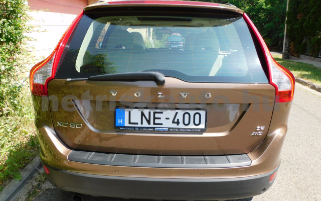 VOLVO XC60 2.4 D [D5] Summum Geartronic személygépkocsi - 2400cm3 Diesel 121176 5/12