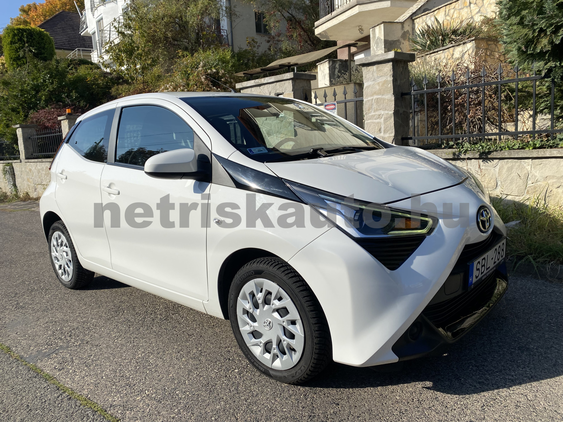 TOYOTA Aygo 1.0 x-play x-shift személygépkocsi - 998cm3 Benzin 121626 1/12
