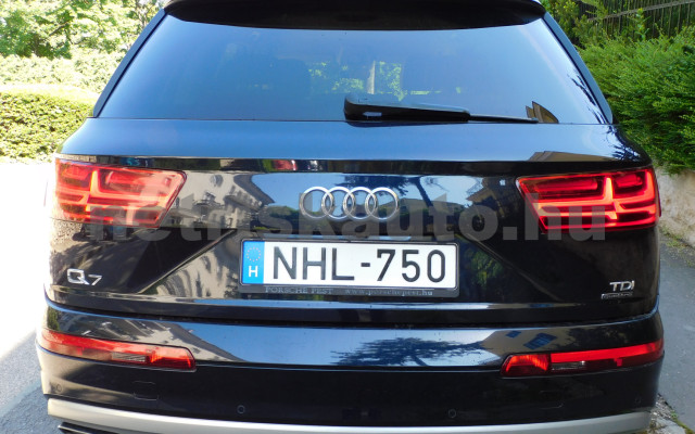 AUDI Q7 3.0 V6 TDI quattro tiptronic személygépkocsi - 2967cm3 Diesel 121140 4/12