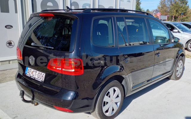 VW Touran 2.0 CR TDI Comfortline személygépkocsi - 1968cm3 Diesel 120477 8/39