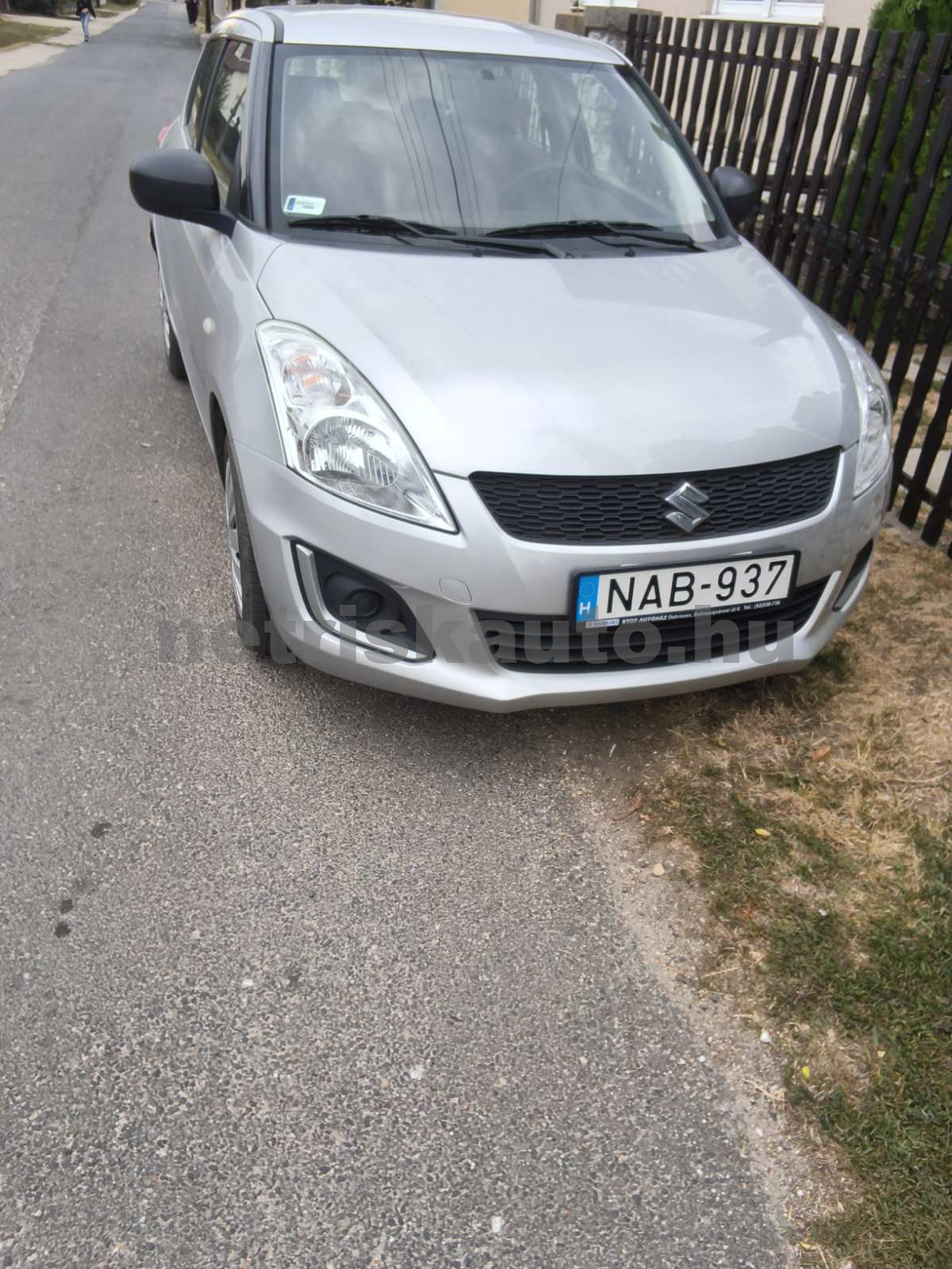SUZUKI Swift 1.2 GL LED AC ESP személygépkocsi - 1242cm3 Benzin 121564 8/12