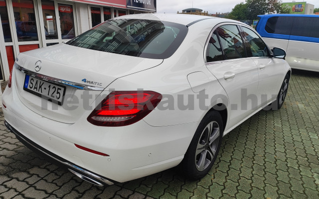 MERCEDES-BENZ E-osztály E 200 4Matic 9G-TRONIC EQ Boost személygépkocsi - 1991cm3 Hybrid 121274 12/12