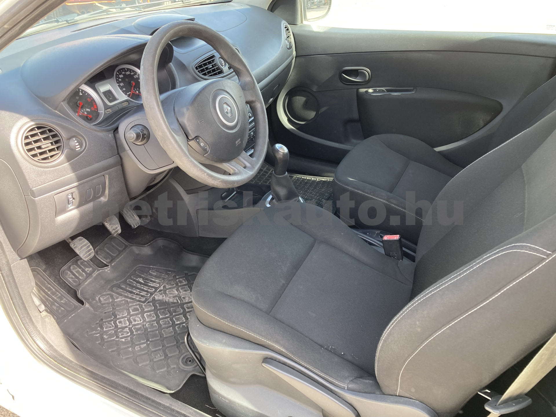 RENAULT Clio CLIO III 1.5 dCi Société MAGYAR,FRISS VI tehergépkocsi 3,5t össztömegig - 1461cm3 Diesel 121611 6/8