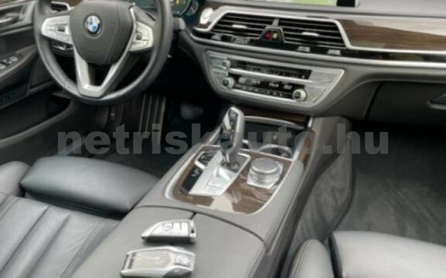 BMW 740 személygépkocsi - 2998cm3 Benzin 117471 5/7