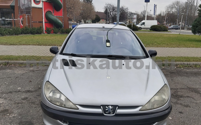 PEUGEOT 206 1.4 Mistral személygépkocsi - 1360cm3 Benzin 120088 2/6